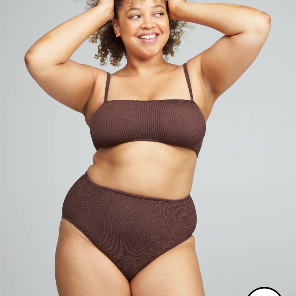 ON HOLD FOR A TRADE! Trading Poise Top in Espresso for Eva Top in Espresso